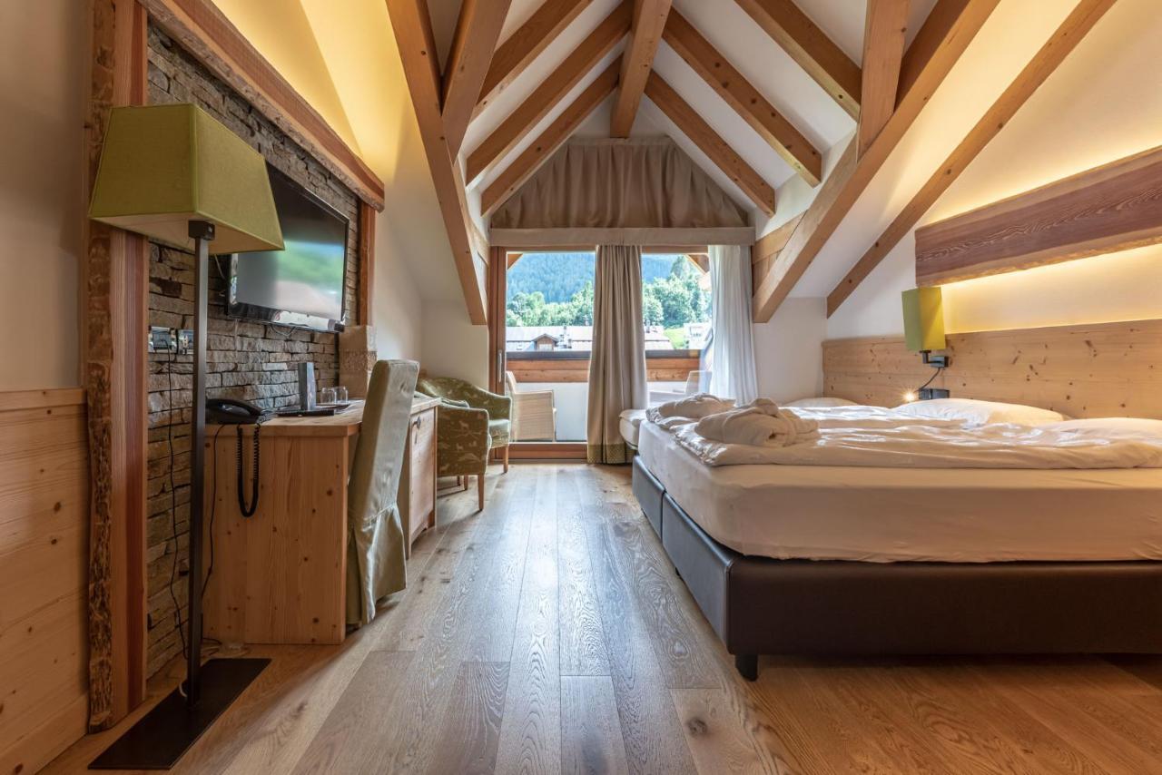 Alpholiday Dolomiti Wellness & Family Hotel Dimaro Exterior foto