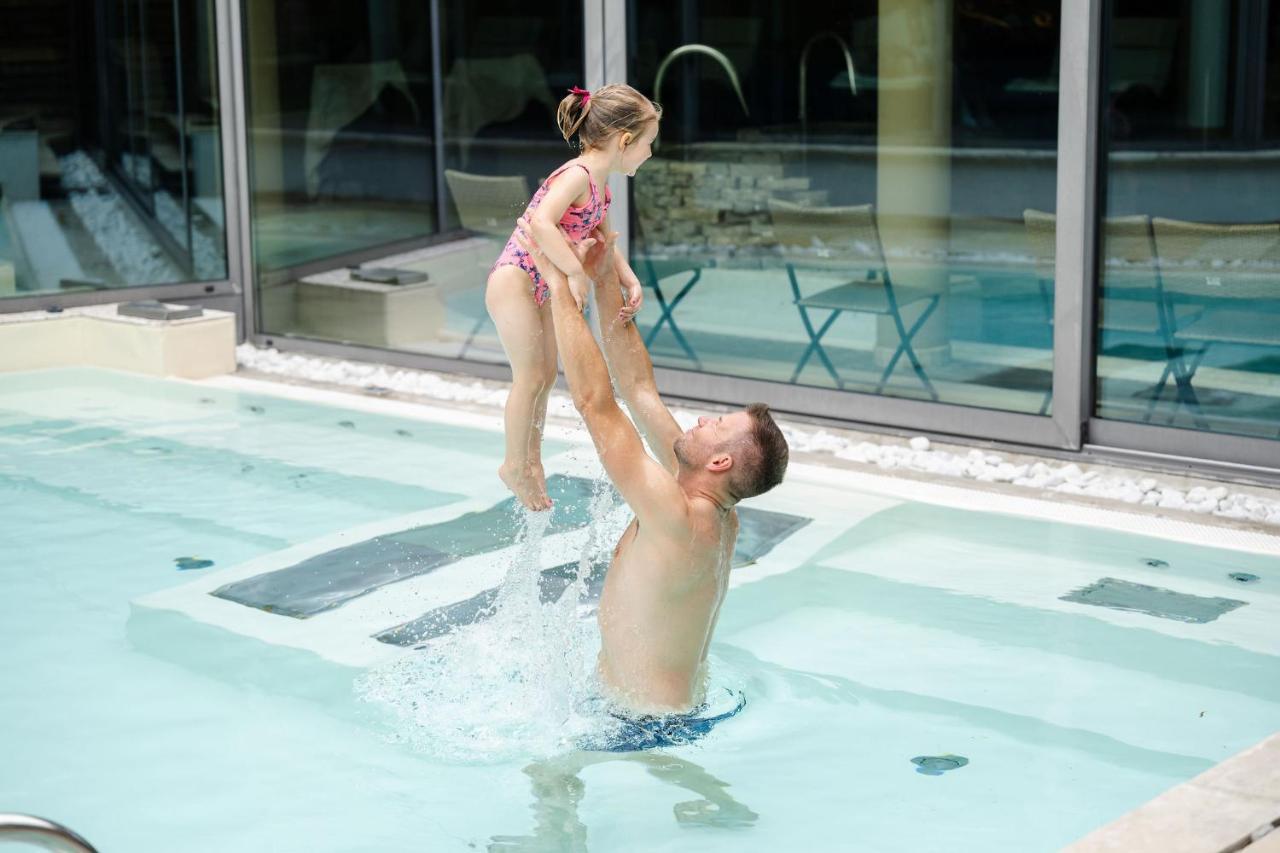 Alpholiday Dolomiti Wellness & Family Hotel Dimaro Exterior foto