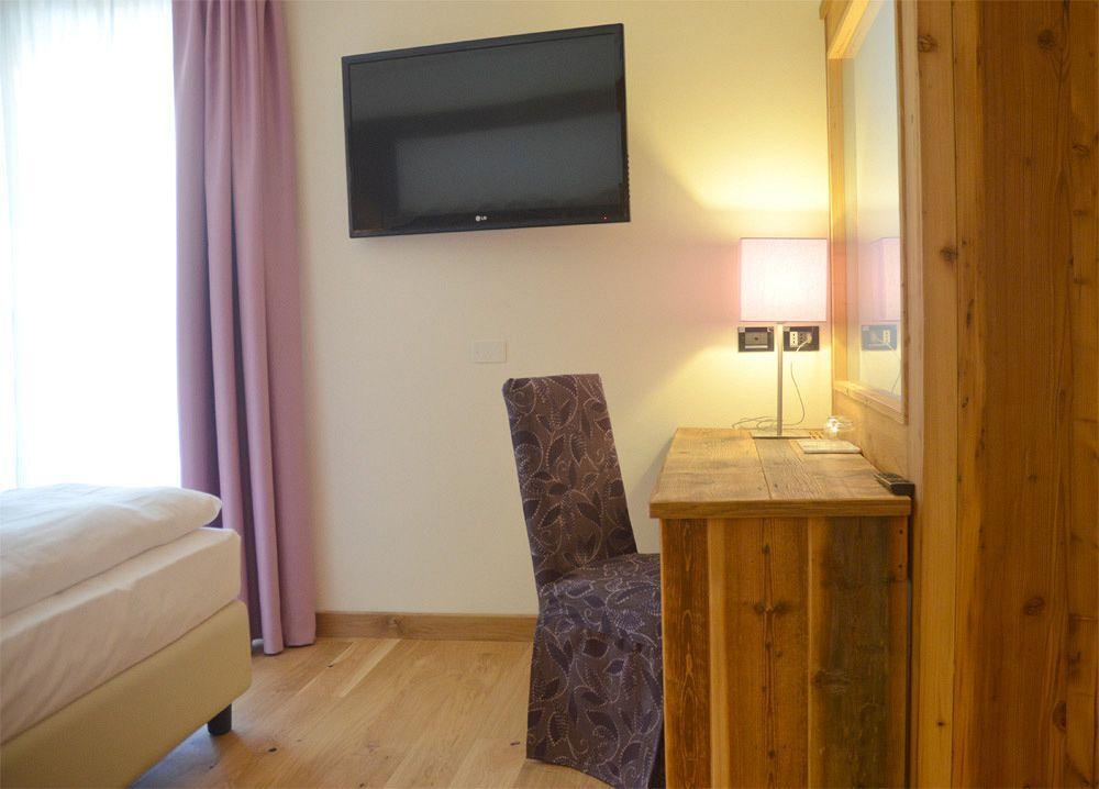 Alpholiday Dolomiti Wellness & Family Hotel Dimaro Exterior foto